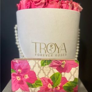 ⚜️♠️⚜️KATE SPADE wallet.Leather interior.Mint condition.